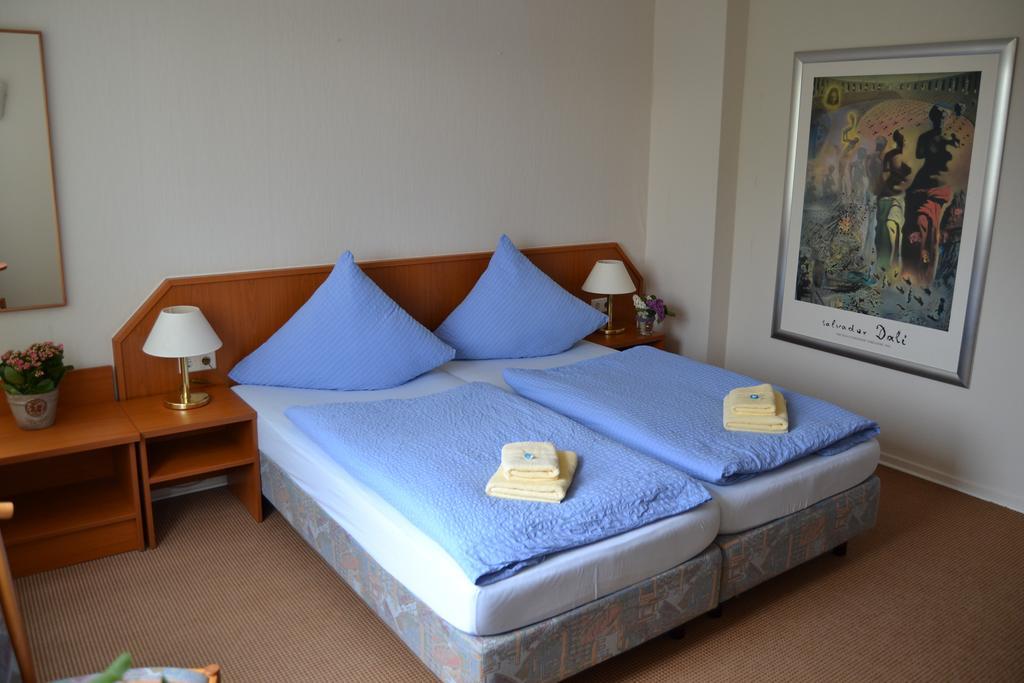 Hotel Garni Kaiserpfalz جوسلار المظهر الخارجي الصورة