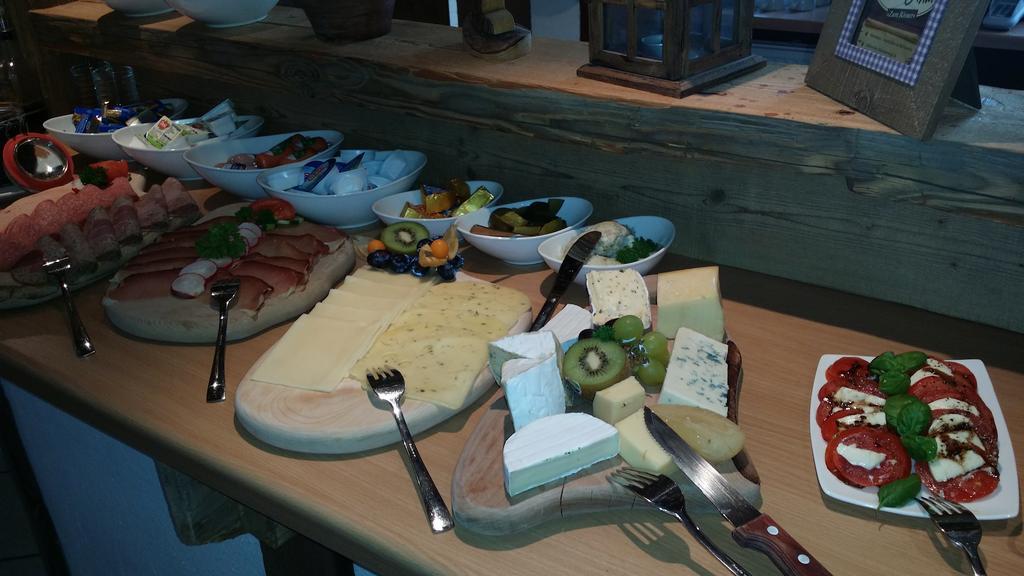 Hotel Garni Kaiserpfalz جوسلار المظهر الخارجي الصورة