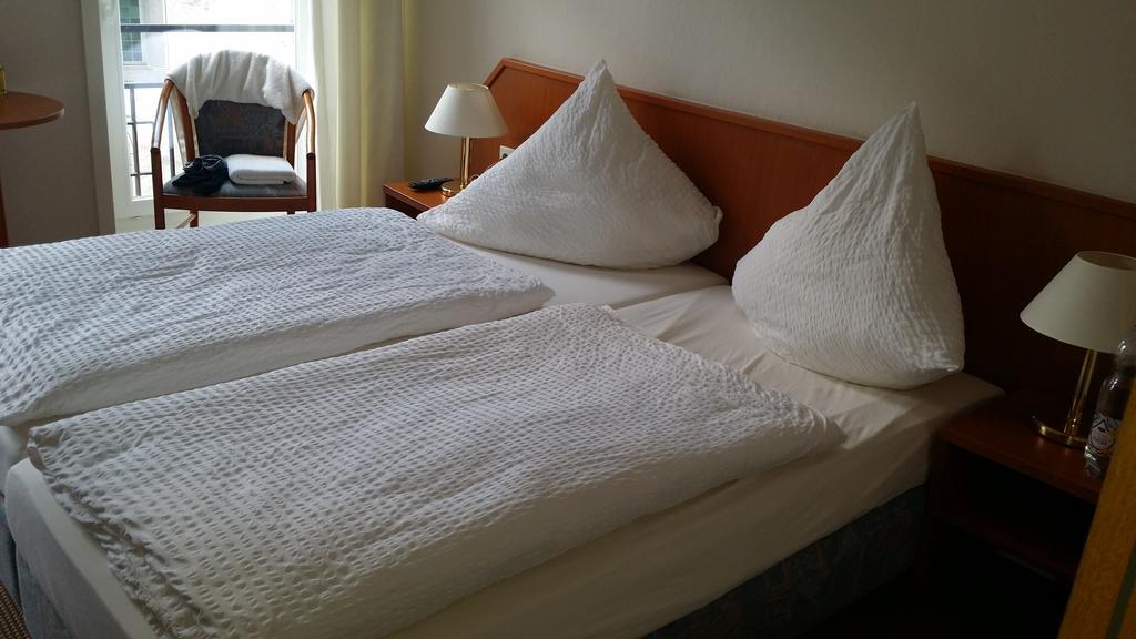Hotel Garni Kaiserpfalz جوسلار المظهر الخارجي الصورة
