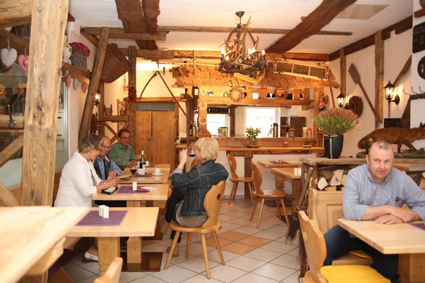 Hotel Garni Kaiserpfalz جوسلار المظهر الخارجي الصورة